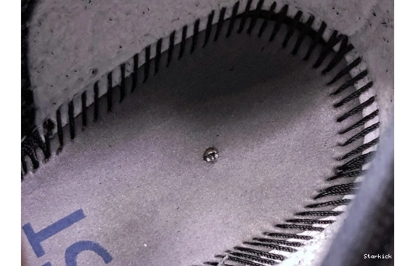  O-W Air AA3831-001 VaporMax 0218